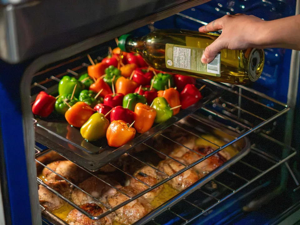 Tomates asados para una cena mediterránea