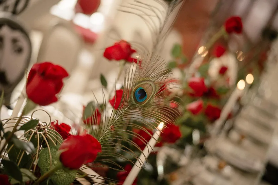 Rosas y detalles de mesa en la activacion de marca